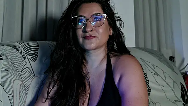 DeesseLuxure online show from 27, 4, 2026