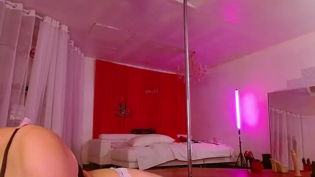 Snapshot of Sweet-Ginger chatting on 14, 9, 2025 Sweet-Ginger online show from 14, 9, 2025