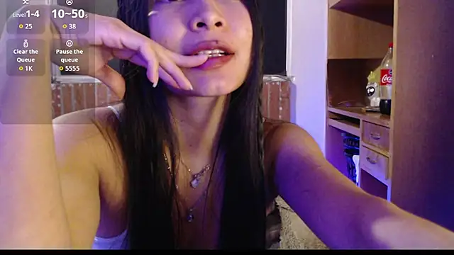 Snapshot of evolet01 chatting on 2, 8, 2026 evolet01 online show from 2, 8, 2026