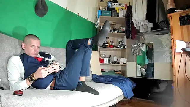 viraglaci18xh online show from 3, 2, 2026