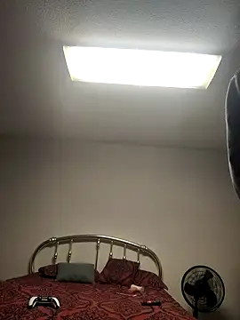 Snapshot of SkinnymanwithBbc chatting on 2, 11, 2025 SkinnymanwithBbc online show from 2, 11, 2025