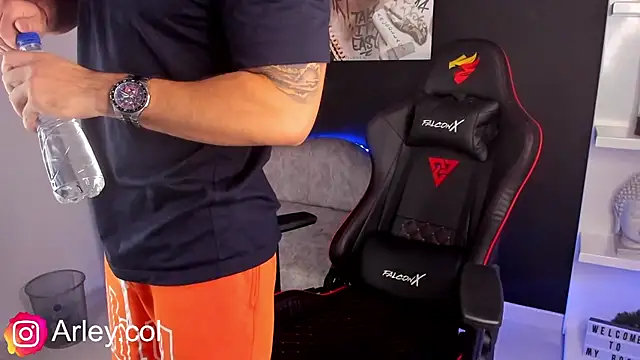 Dimitri Colleman online show from 9, 12, 2024