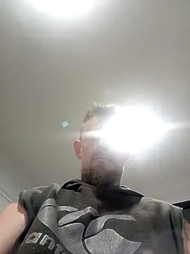 Snapshot of Skody31 chatting on 15, 12, 2025 Skody31 online show from 15, 12, 2025