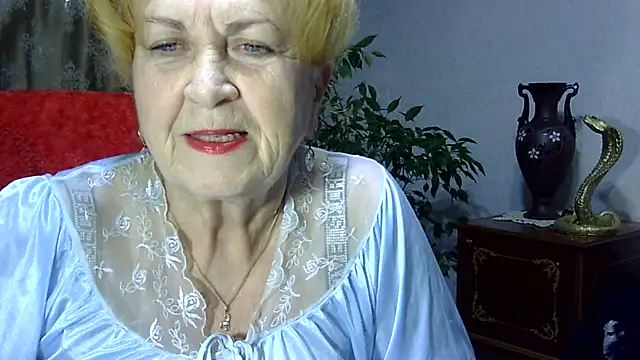 Emma52610 online show from 25, 1, 2025