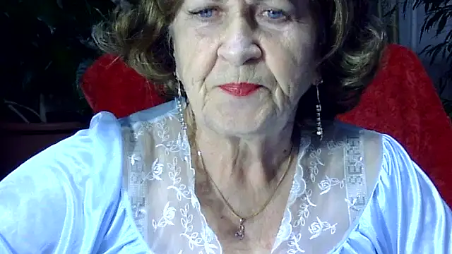 Emma52610 online show from 21, 11, 2025