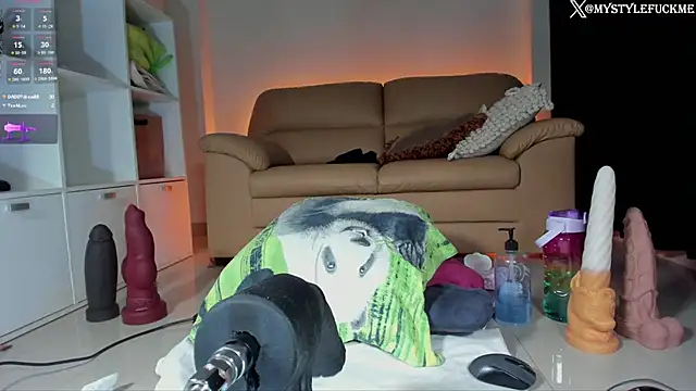 Th3Qu33n0fBigg3st online show from 9, 1, 2025