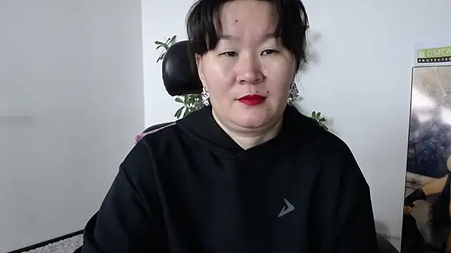Snapshot of Akira_xx chatting on 4, 10, 2025 Akira xx online show from 4, 10, 2025