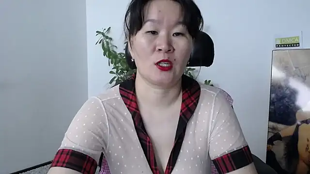 Snapshot of Akira_xx chatting on 6, 10, 2025 Akira xx online show from 6, 10, 2025