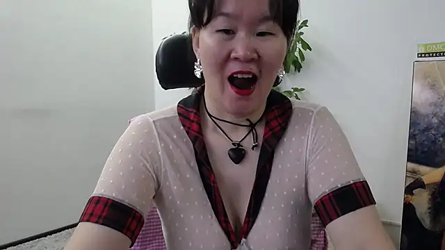 Akira xx online show from 30, 10, 2025