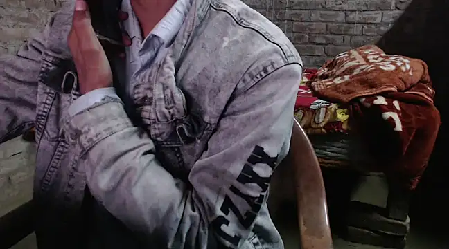 Snapshot of ThethunderPo chatting on 10, 12, 2024 ThethunderPo online show from 10, 12, 2024