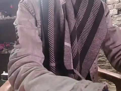 Snapshot of ThethunderPo chatting on 4, 1, 2025 ThethunderPo online show from 4, 1, 2025