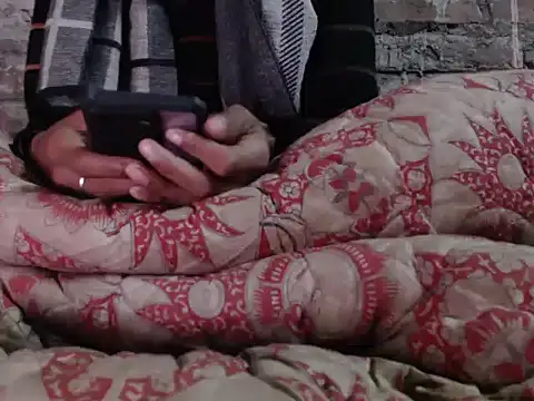 Snapshot of ThethunderPo chatting on 7, 1, 2025 ThethunderPo online show from 7, 1, 2025