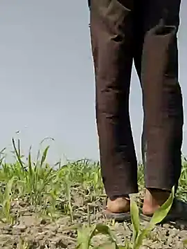 Snapshot of ThethunderPo chatting on 14, 2, 2025 ThethunderPo online show from 14, 2, 2025