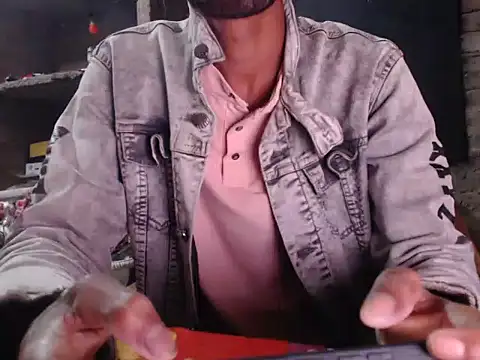 Snapshot of ThethunderPo chatting on 18, 2, 2025 ThethunderPo online show from 18, 2, 2025