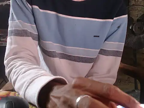 Snapshot of ThethunderPo chatting on 27, 2, 2025 ThethunderPo online show from 27, 2, 2025