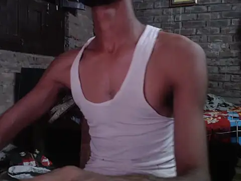 Snapshot of ThethunderPo chatting on 22, 9, 2025 ThethunderPo online show from 22, 9, 2025