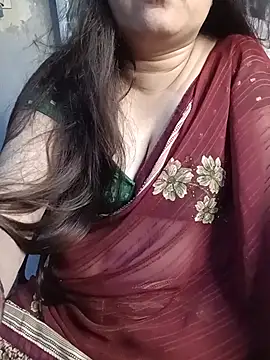 Snapshot of naughtymadam chatting on 4, 7, 2026 naughtymadam online show from 4, 7, 2026