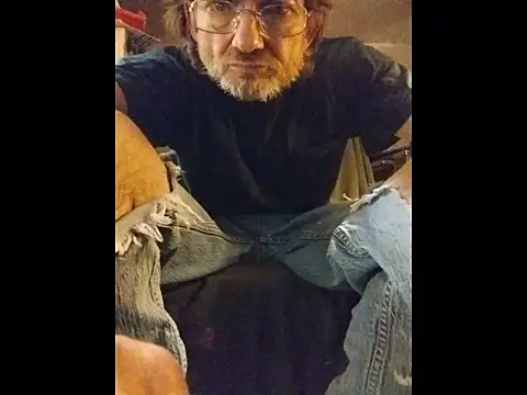 Snapshot of ROBERT0516 chatting on 21, 10, 2025 ROBERT0516 online show from 21, 10, 2025