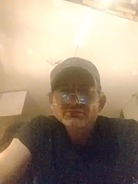 Snapshot of ROBERT0516 chatting on 12, 1, 2026 ROBERT0516 online show from 12, 1, 2026