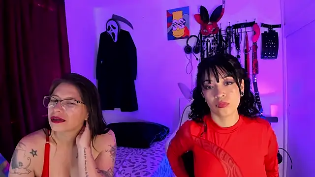 Snapshot of dungeongirls chatting on 26, 9, 2025 dungeongirls online show from 26, 9, 2025