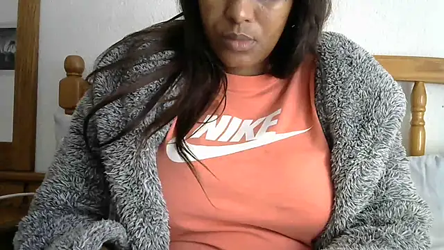 Snapshot of blackslut4u chatting on 31, 5, 2026 blackslut4u online show from 31, 5, 2026