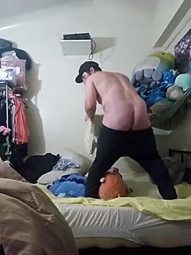 UncutHammer69 online show from 3, 3, 2025