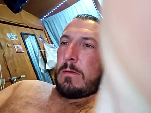 Snapshot of UncutHammer69 chatting on 3, 3, 2026 UncutHammer69 online show from 3, 3, 2026