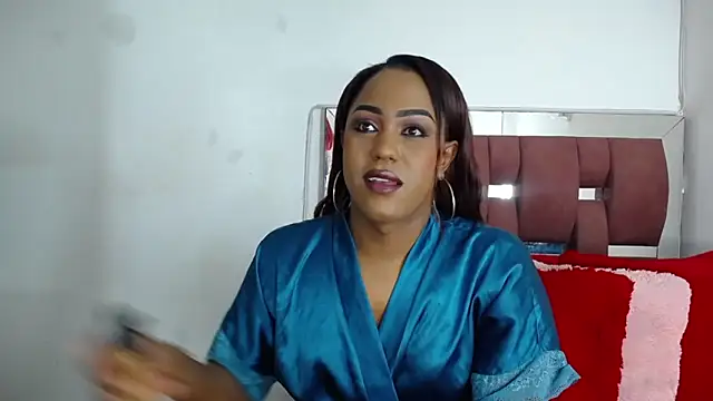 Snapshot of LoraineBigCockTs chatting on 16, 9, 2025 LoraineBigCockTs online show from 16, 9, 2025