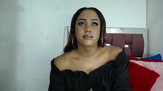 Snapshot of LoraineBigCockTs chatting on 29, 10, 2025 LoraineBigCockTs online show from 29, 10, 2025