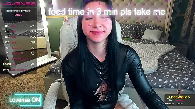 EmilyCandyy online show from 25, 1, 2025