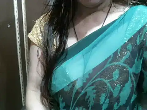 Snapshot of UrsMansi chatting on 6, 12, 2024 UrsMansi online show from 6, 12, 2024