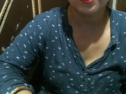 Snapshot of UrsMansi chatting on 18, 9, 2025 UrsMansi online show from 18, 9, 2025