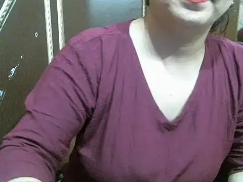 Snapshot of UrsMansi chatting on 25, 10, 2025 UrsMansi online show from 25, 10, 2025