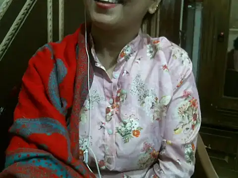 Snapshot of UrsMansi chatting on 14, 12, 2025 UrsMansi online show from 14, 12, 2025