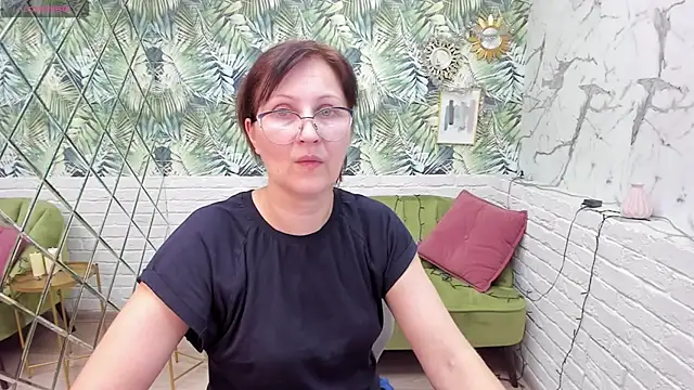 Paris Cherry online show from 7, 1, 2025