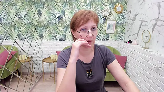 Paris Cherry online show from 18, 3, 2025