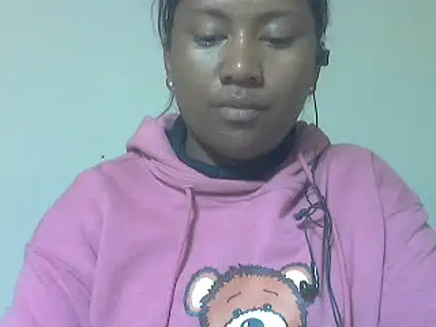 Snapshot of cutybigass chatting on 13, 6, 2026 cutybigass online show from 13, 6, 2026