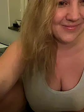 Snapshot of Anna_Alexa chatting on 19, 11, 2025 Anna Alexa online show from 19, 11, 2025