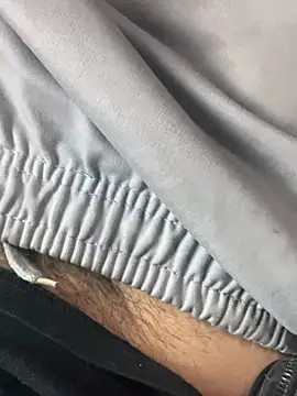 Snapshot of mikeylong chatting on 11, 1, 2025 mikeylong online show from 11, 1, 2025