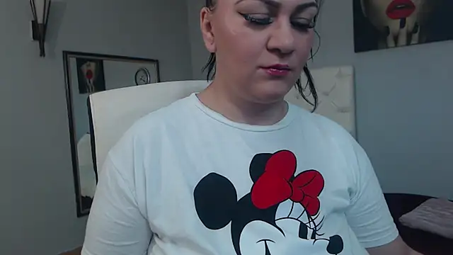 Snapshot of ClaraJoyFG chatting on 6, 10, 2025 ClaraJoyFG online show from 6, 10, 2025
