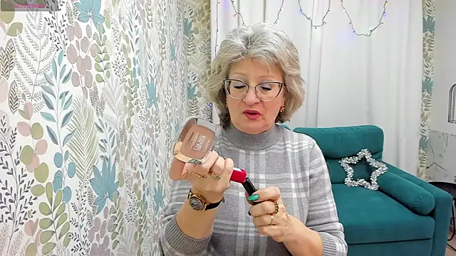 EvelynJoyful online show from 4, 1, 2025