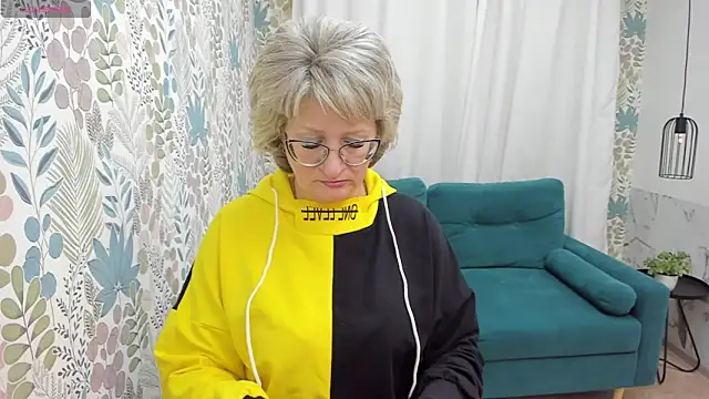 EvelynJoyful online show from 11, 3, 2025