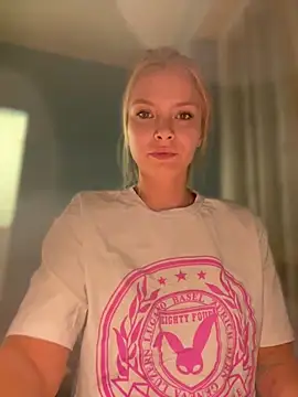 Snapshot of AnastasiaAniess chatting on 27, 1, 2025 AnastasiaAniess online show from 27, 1, 2025