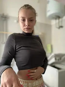 Snapshot of AnastasiaAniess chatting on 2, 2, 2025 AnastasiaAniess online show from 2, 2, 2025