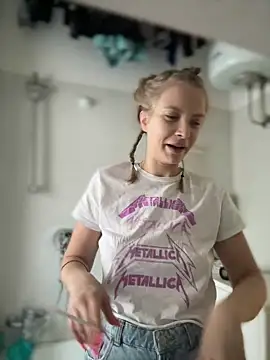 Snapshot of AnastasiaAniess chatting on 2, 2, 2025 AnastasiaAniess online show from 2, 2, 2025