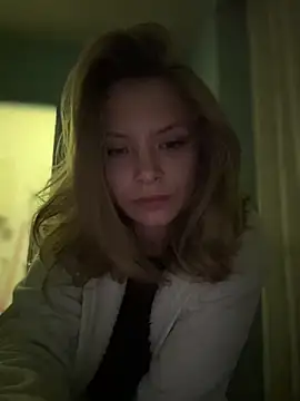 Snapshot of AnastasiaAniess chatting on 14, 2, 2025 AnastasiaAniess online show from 14, 2, 2025