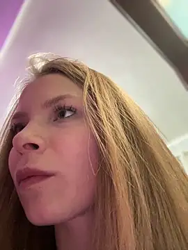 Snapshot of AnastasiaAniess chatting on 28, 2, 2025 AnastasiaAniess online show from 28, 2, 2025