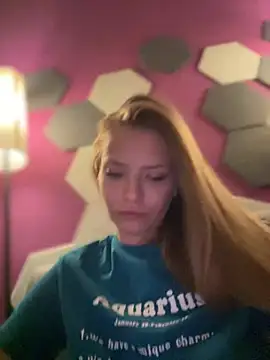 Snapshot of AnastasiaAniess chatting on 11, 3, 2025 AnastasiaAniess online show from 11, 3, 2025