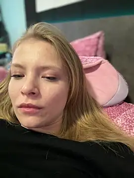 Snapshot of AnastasiaAniess chatting on 12, 3, 2025 AnastasiaAniess online show from 12, 3, 2025