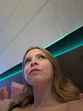 Snapshot of AnastasiaAniess chatting on 17, 3, 2025 AnastasiaAniess online show from 17, 3, 2025